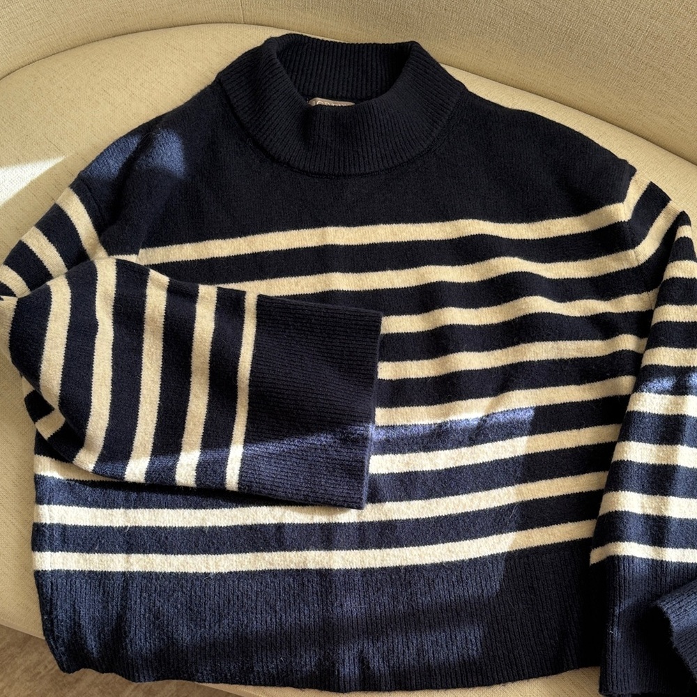 J. Crew cozy Knit Sweater in Navy and White Stripe